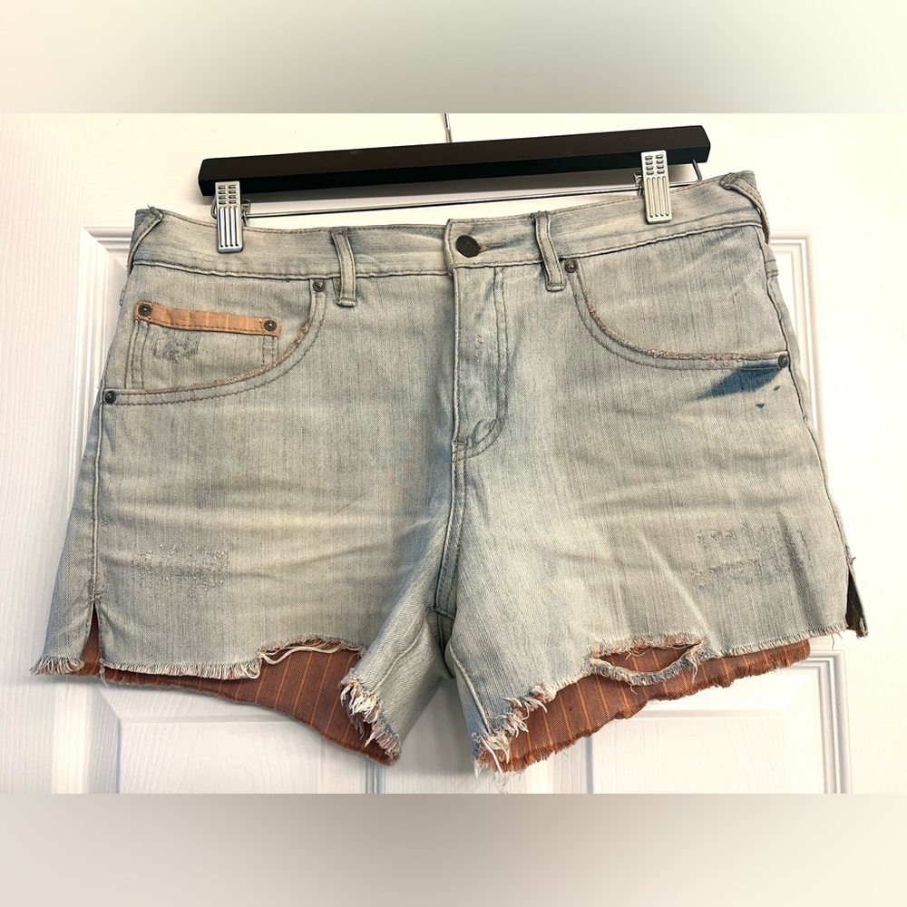 Free People Denim Cutoff Ripped Frayed Distressed Faded Light Blue Jean Short 30